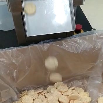 Linsen Chips mit Sour Cream-Geschmack Linsen Chips mit Sour Cream-Geschmack